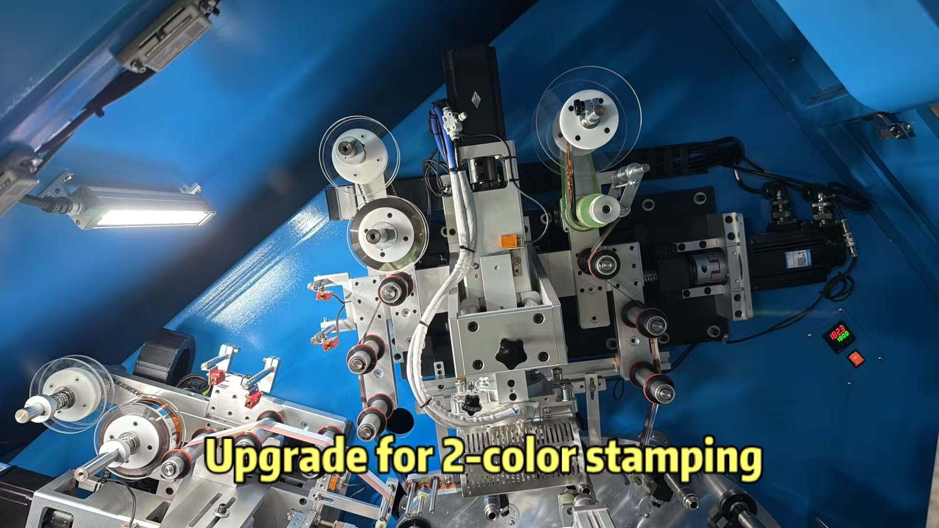 Automatic Dual Head Servo Hot Foil Stamping Machine for Cylindrical Closures | 90-110 pcs/min Bottle Cap Hot Stamping Equipment